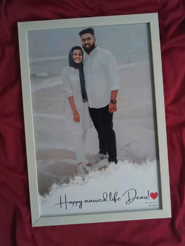 Personalized Wedding Photo Frame with Message – Perfect Couple Gift